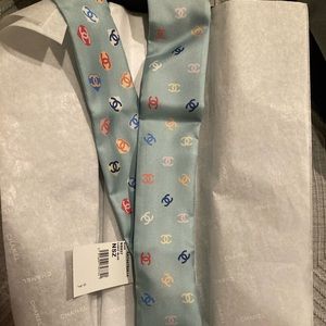 Chanel bandeau in blue